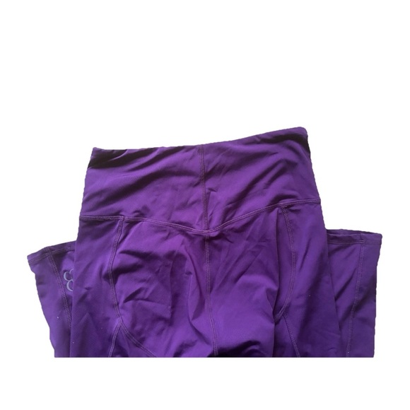 Bombshell Sportswear Women’s Vibrant Purple Leggings
Size Small - Picture 5 of 7